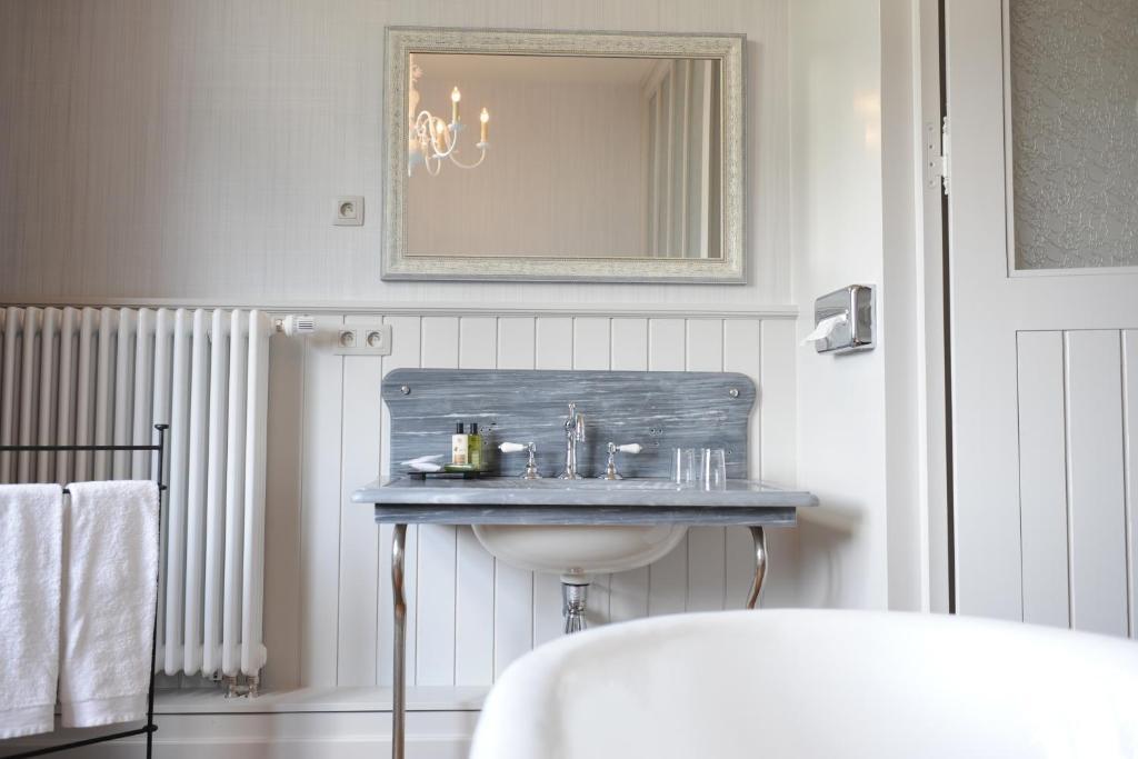 Charmehotel Villa Saporis Hasselt Zimmer foto